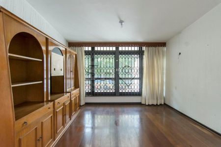 Casa à venda com 5 quartos, 274m² em Sumaré, São Paulo