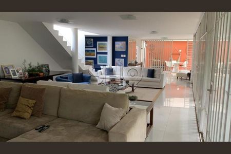 Casa à venda com 4 quartos, 500m² em Pacaembu, São Paulo