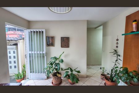 Apartamento para alugar com 75m², 3 quartos e 1 vaga Apartamento para alugar com 75m², 3 quartos e 1 vagaSala