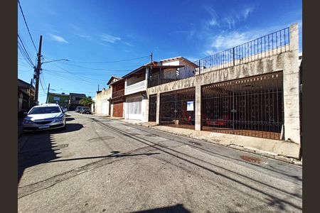 Localização de casa à venda com 2 quartos, 250m² em São Domingos, São Paulo