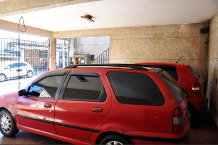 Garagem de casa à venda com 2 quartos, 250m² em São Domingos, São Paulo