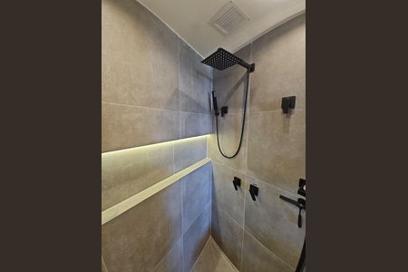 Apartamento para alugar com 70m², 2 quartos e 2 vagasBanheiro da Suíte