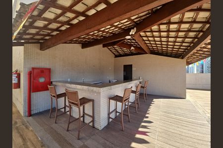 Apartamento para alugar com 70m², 2 quartos e 2 vagasÁrea comum - Piscina
