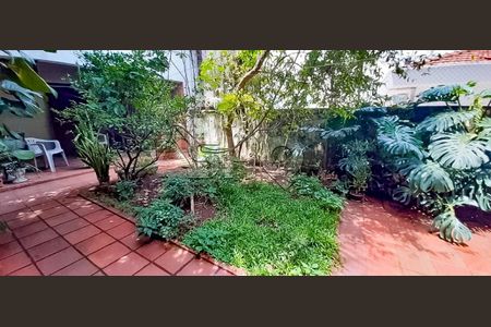 Casa à venda com 8 quartos, 328m² em Vila Mariana, São Paulo