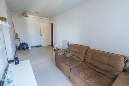 sala de apartamento para alugar com 2 quartos, 62m² em Parque São Pedro, Belo Horizonte