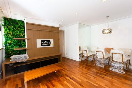 Apartamento para alugar com 105m², 3 quartos e 2 vagas Apartamento para alugar com 105m², 3 quartos e 2 vagasSala