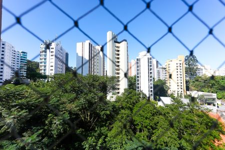 Apartamento para alugar com 105m², 3 quartos e 2 vagas Apartamento para alugar com 105m², 3 quartos e 2 vagasVista