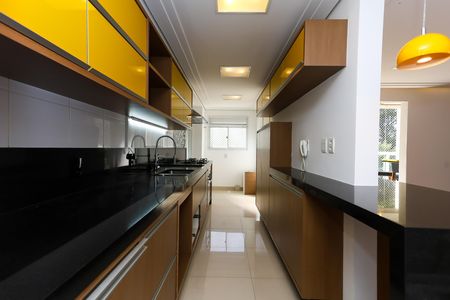 Apartamento para alugar com 105m², 3 quartos e 2 vagas Apartamento para alugar com 105m², 3 quartos e 2 vagasCozinha