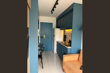 Sala/Cozinha de apartamento para alugar com 1 quarto, 28m² em Jardim Armação, Salvador