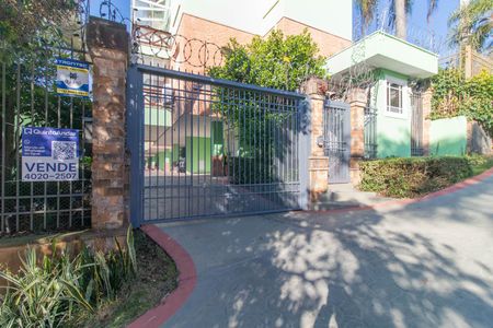Casa de condomínio à venda com 196m², 2 quartos e 2 vagasFachada