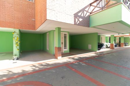Casa de condomínio à venda com 196m², 2 quartos e 2 vagasFachada