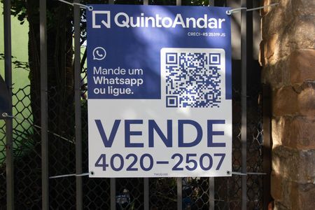 Casa de condomínio à venda com 196m², 2 quartos e 2 vagasPlaca