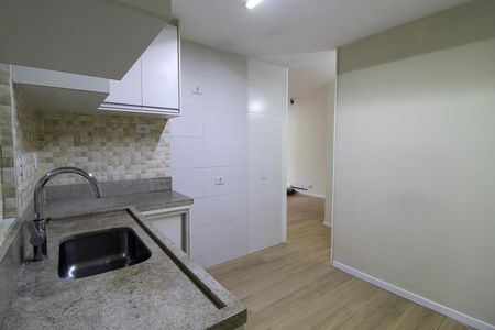 Apartamento à venda com 62m², 2 quartos e 1 vagaCozinha