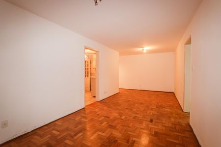 Sala de apartamento para alugar com 2 quartos, 102m² em Cerqueira César, São Paulo