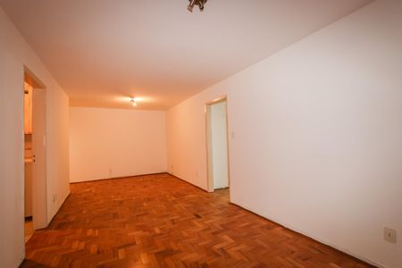 Sala de apartamento para alugar com 2 quartos, 102m² em Cerqueira César, São Paulo