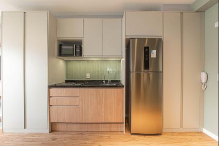 Cozinha de kitnet/studio para alugar com 2 quartos, 27m² em Santo Amaro, São Paulo