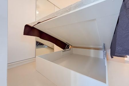 Studio para alugar com 28m², 1 quarto e sem vaga Studio para alugar com 28m², 1 quarto e sem vagaArmários