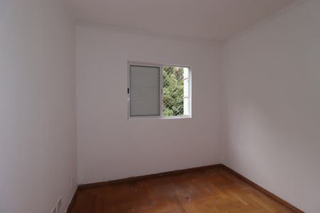 Quarto 2 de apartamento para alugar com 2 quartos, 52m² em Vila Guarará, Santo André