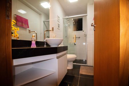 Apartamento à venda com 115m², 3 quartos e 2 vagas Apartamento à venda com 115m², 3 quartos e 2 vagasBanheiro Social