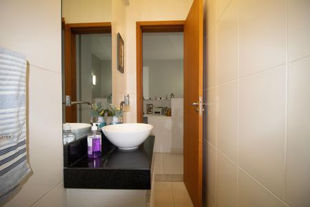 Apartamento à venda com 115m², 3 quartos e 2 vagas Apartamento à venda com 115m², 3 quartos e 2 vagasLavabo