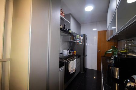 Apartamento à venda com 115m², 3 quartos e 2 vagas Apartamento à venda com 115m², 3 quartos e 2 vagasCozinha