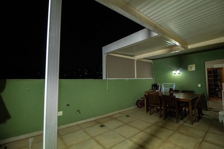 Apartamento à venda com 115m², 3 quartos e 2 vagas Apartamento à venda com 115m², 3 quartos e 2 vagasCobertura