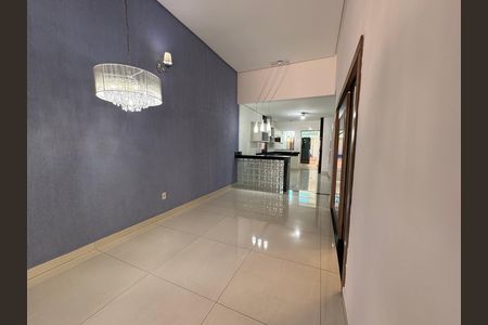 Sala de casa à venda com 3 quartos, 234m² em Jardim América, Goiânia