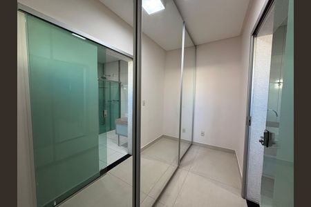 Casa à venda com 234m², 3 quartos e 4 vagas Casa à venda com 234m², 3 quartos e 4 vagasCloset da suíte 1