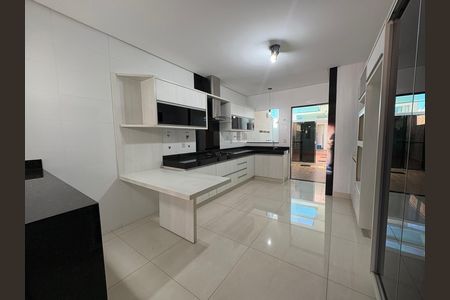 Cozinha de casa à venda com 3 quartos, 234m² em Jardim América, Goiânia