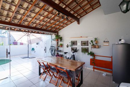 Apartamento à venda com 109m², 2 quartos e 2 vagasCobertura