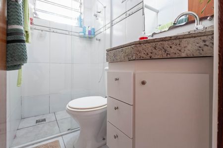 Apartamento à venda com 109m², 2 quartos e 2 vagasBanheiro social 