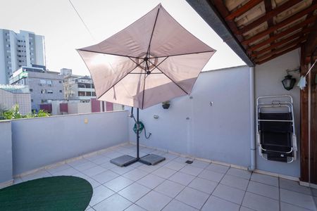 Apartamento à venda com 109m², 2 quartos e 2 vagasCobertura