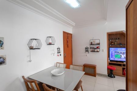 Apartamento à venda com 109m², 2 quartos e 2 vagasSala