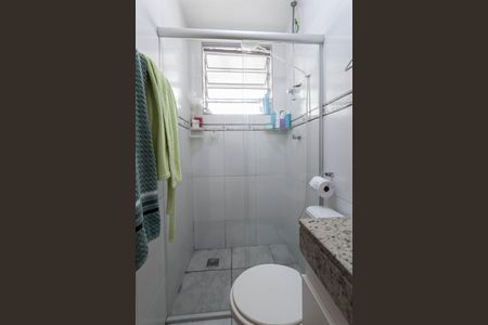 Apartamento à venda com 109m², 2 quartos e 2 vagasBanheiro social 
