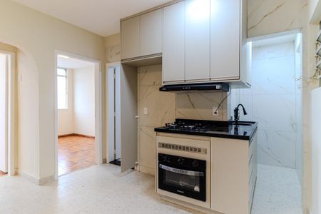 Apartamento para alugar com 65m², 2 quartos e 1 vaga Apartamento para alugar com 65m², 2 quartos e 1 vagaCozinha