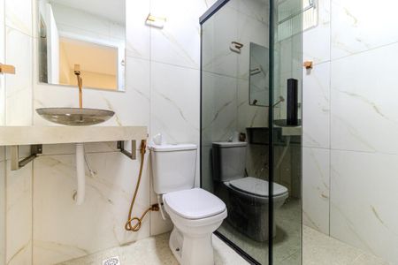 Apartamento para alugar com 65m², 2 quartos e 1 vaga Apartamento para alugar com 65m², 2 quartos e 1 vagaBanheiro