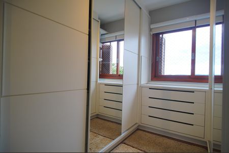 Apartamento à venda com 129m², 3 quartos e 1 vagaCloset da suíte