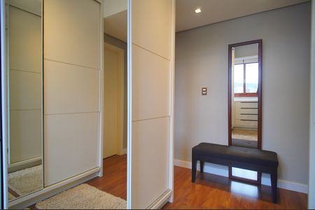 Apartamento à venda com 129m², 3 quartos e 1 vagaCloset da suíte