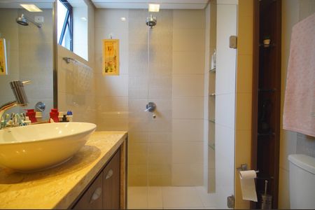 Apartamento à venda com 129m², 3 quartos e 1 vagaBanheiro da Suíte
