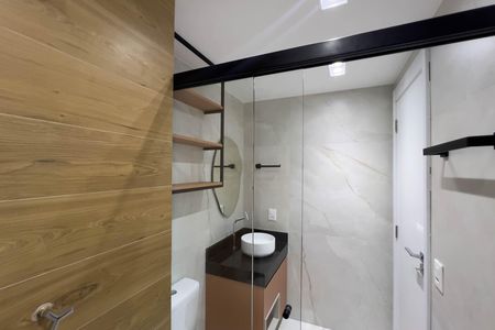 Banheiro de kitnet/studio à venda com 1 quarto, 20m² em Vila Mariana, São Paulo