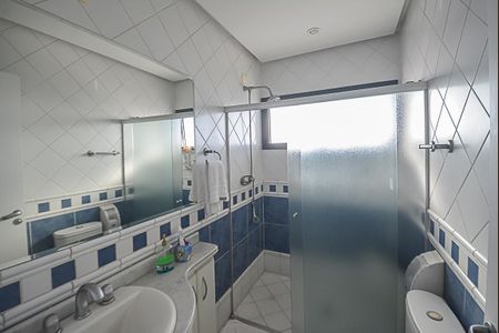Apartamento para alugar com 1000m², 4 quartos e 4 vagas Apartamento para alugar com 1000m², 4 quartos e 4 vagasBanheiro da Suíte 2