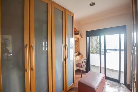 Apartamento para alugar com 1000m², 4 quartos e 4 vagas Apartamento para alugar com 1000m², 4 quartos e 4 vagasQuarto