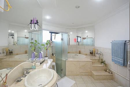Apartamento para alugar com 1000m², 4 quartos e 4 vagas Apartamento para alugar com 1000m², 4 quartos e 4 vagasBanheiro da Suíte 3