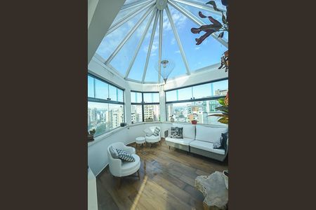 Apartamento para alugar com 1000m², 4 quartos e 4 vagas Apartamento para alugar com 1000m², 4 quartos e 4 vagasChurrasqueira