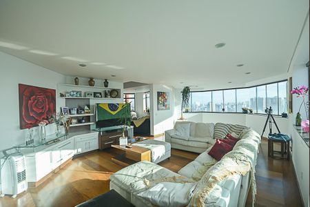 Apartamento para alugar com 1000m², 4 quartos e 4 vagas Apartamento para alugar com 1000m², 4 quartos e 4 vagasSala 2
