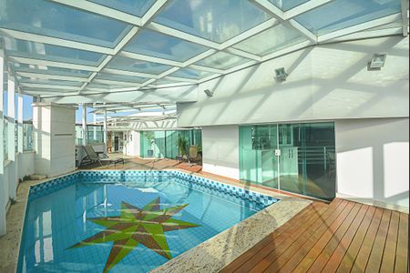 Apartamento para alugar com 1000m², 4 quartos e 4 vagas Apartamento para alugar com 1000m², 4 quartos e 4 vagasPiscina