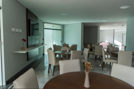 Apartamento para alugar com 1000m², 4 quartos e 4 vagas Apartamento para alugar com 1000m², 4 quartos e 4 vagasÁrea comum - Salão de festas