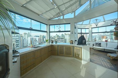 Apartamento para alugar com 1000m², 4 quartos e 4 vagas Apartamento para alugar com 1000m², 4 quartos e 4 vagasChurrasqueira