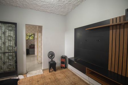 Sala de casa de condomínio para alugar com 1 quarto, 60m² em Ze Garoto, São Gonçalo