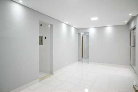Sala de apartamento à venda com 3 quartos, 61m² em Vila Moraes, São Paulo